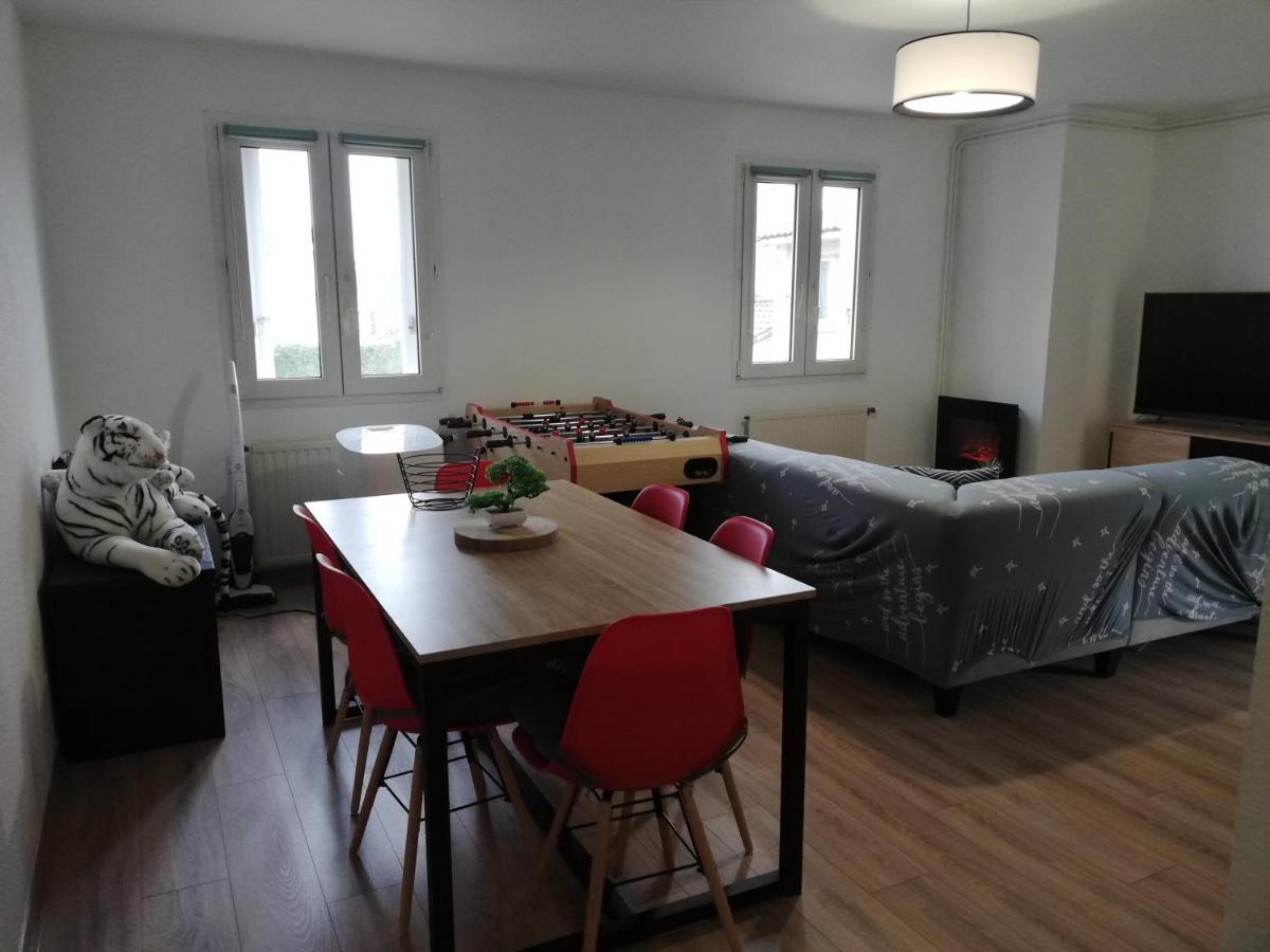 Grand T3 Avec Clim, Parking Et Terrasse Privative - Agen Apartment Bagian luar foto