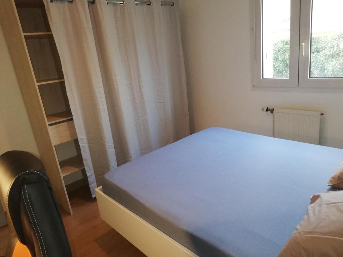 Grand T3 Avec Clim, Parking Et Terrasse Privative - Agen Apartment Bagian luar foto