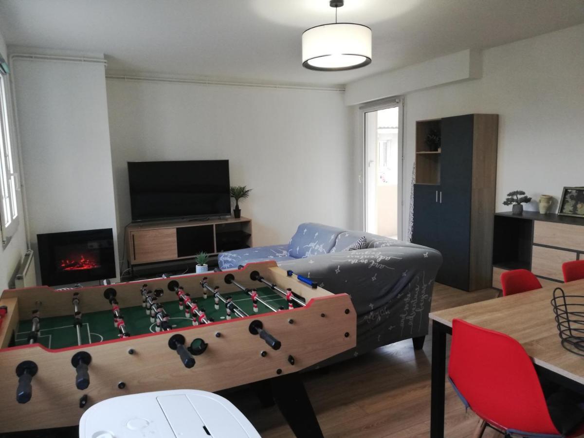 Grand T3 Avec Clim, Parking Et Terrasse Privative - Agen Apartment Bagian luar foto